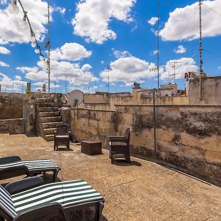 Explore The Historic City On Foot From An Old Town House Лечче Екстер'єр фото