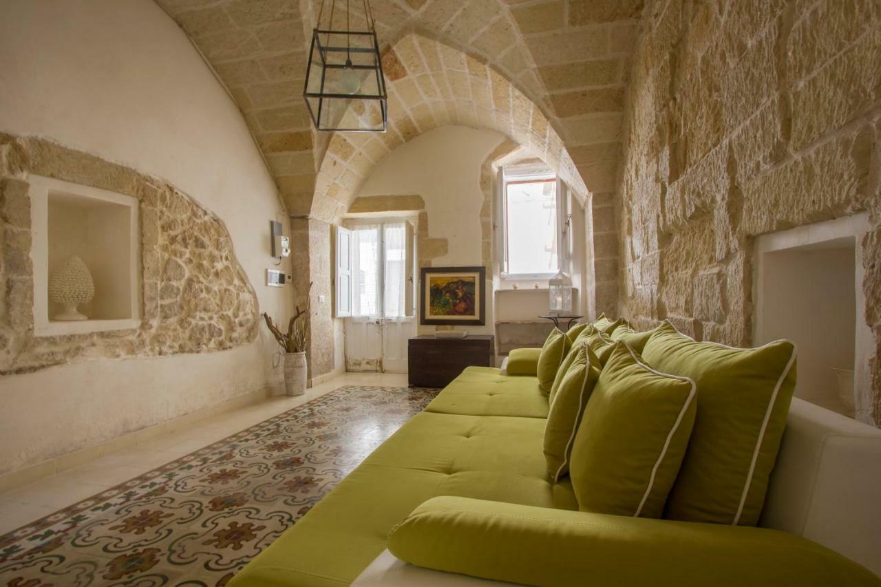 Explore The Historic City On Foot From An Old Town House Лечче Екстер'єр фото